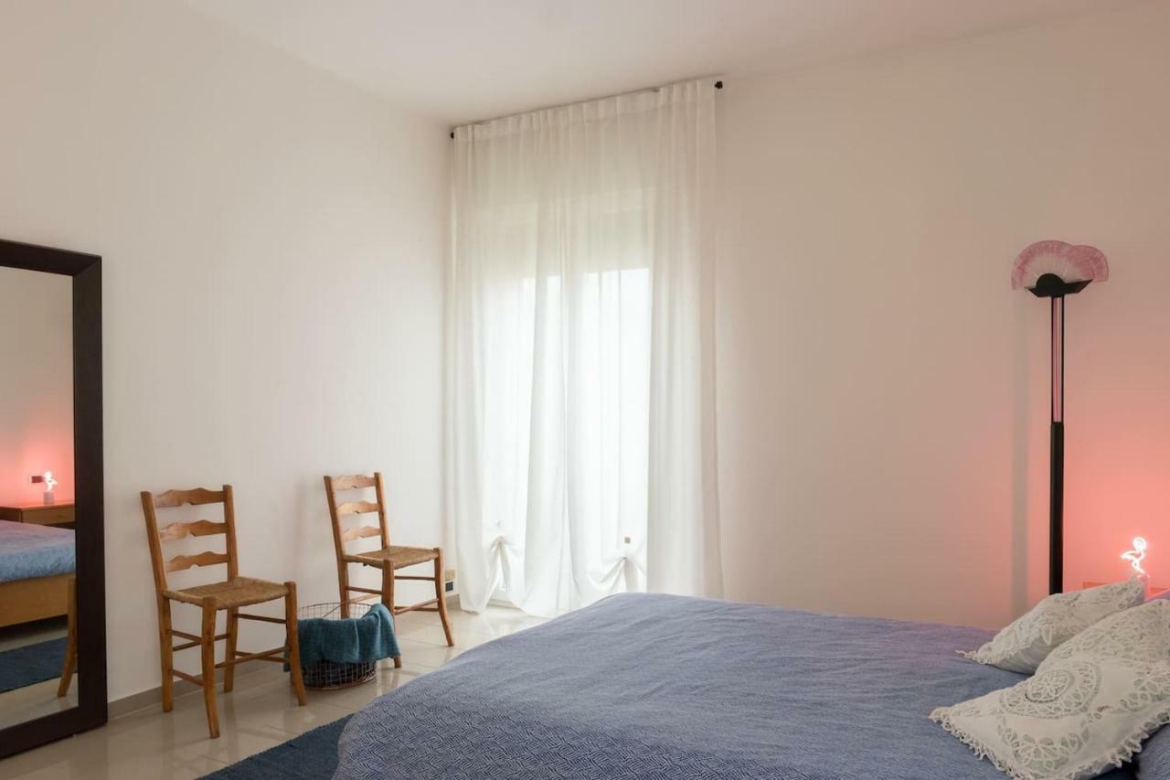 M Design Apartment Venesia Bagian luar foto